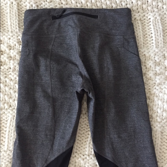 Lululemon Crop - Picture 6 of 8